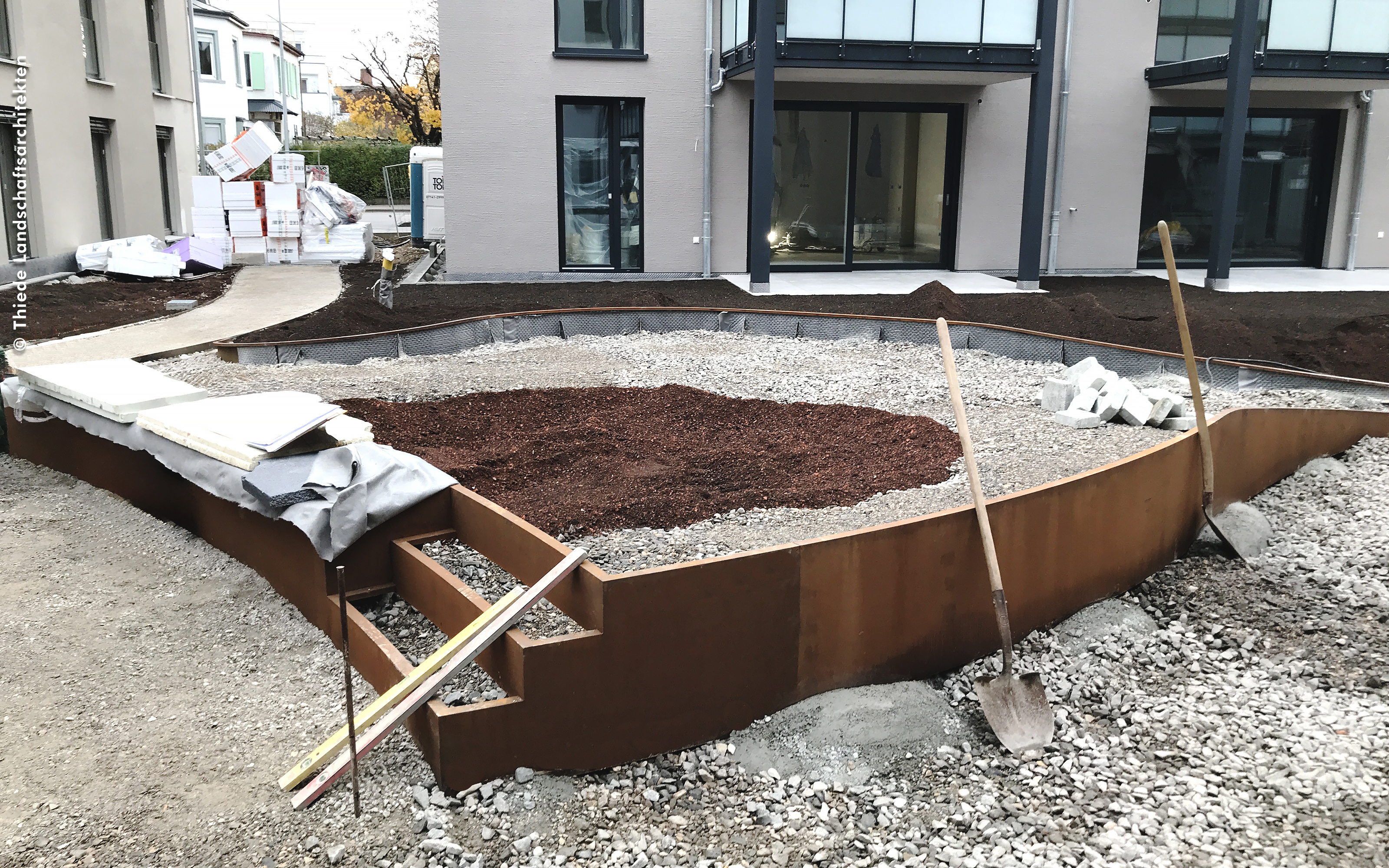 Pflanzbereiche werden angelegt