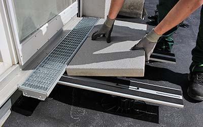 Elefeet®-Verlegung am Türaustritt