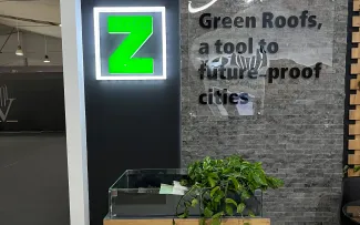 Zinco Logo am Messestand